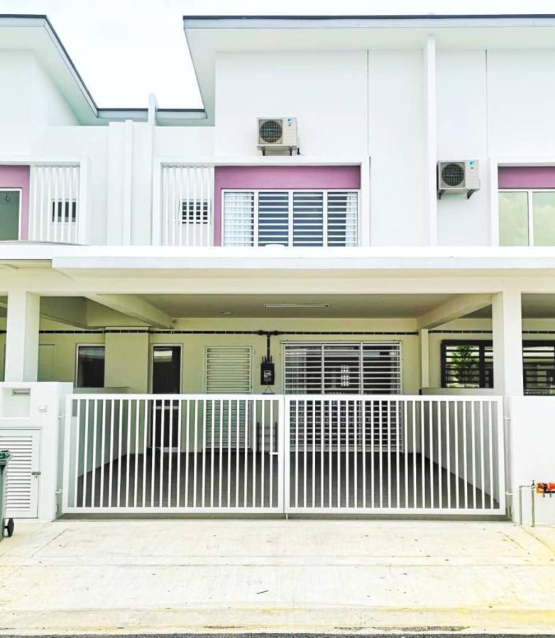Holiday Homestay Seremban Esterno foto